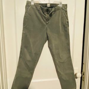 GAP Girlfriend Chino